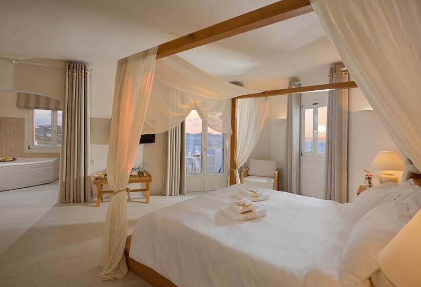 جناح جونيور مطلّ علي البحر, Saint John Hotel Villas & Spa