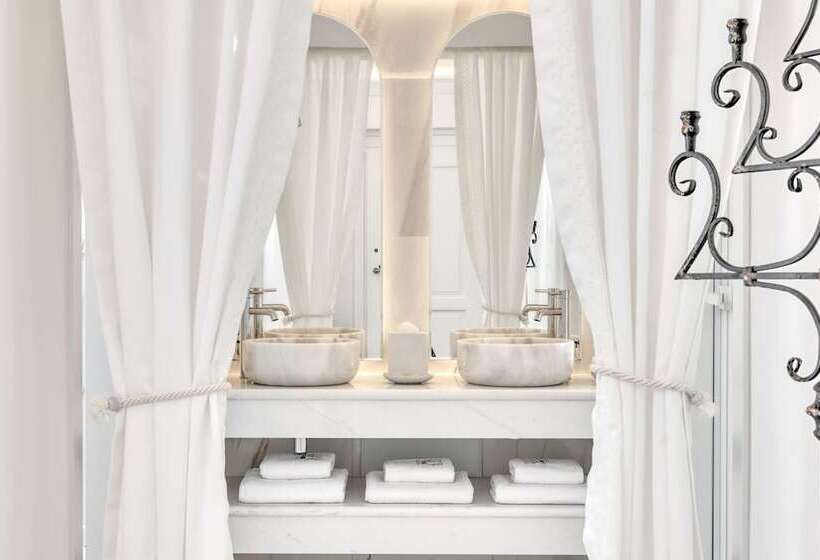 غرفة قياسية مطلّة علي البحر, Saint John Hotel Villas & Spa