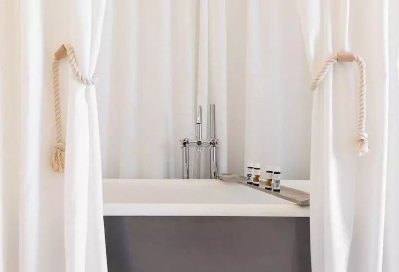 2 Bedrooms Suite Sea View, Saint John Hotel Villas & Spa