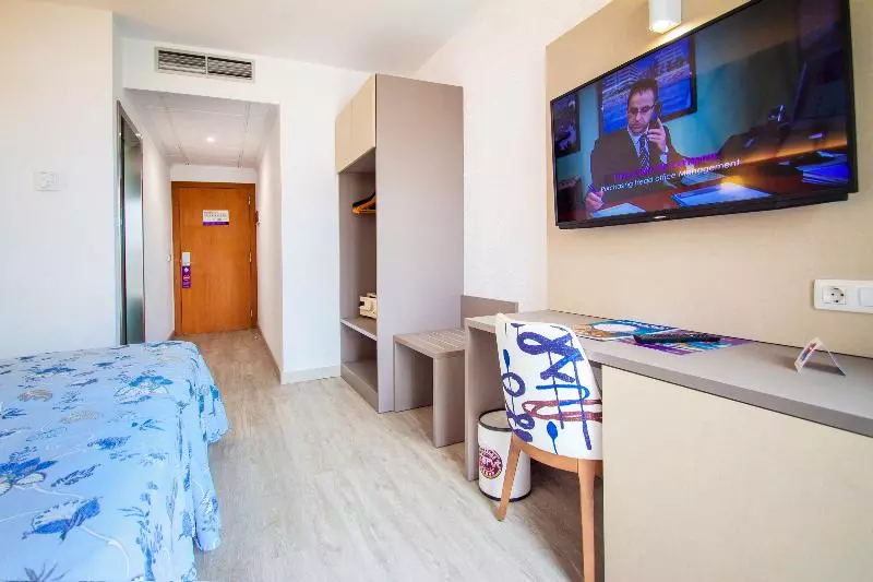 اتاق استاندارد, Servigroup Romana