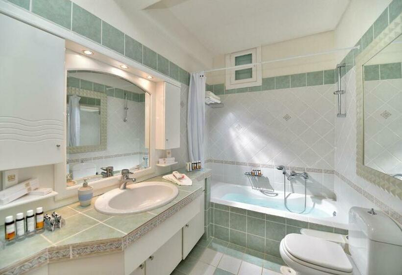 ویلای 5 خوابه, Saint John Hotel Villas & Spa