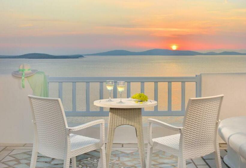 سوییت خانوادگی, Saint John Hotel Villas & Spa