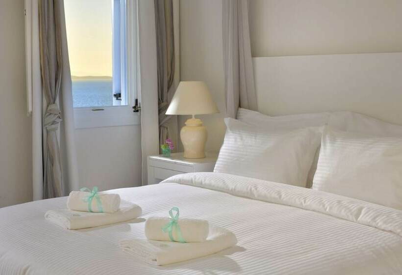 اتاق اساندارد با چشم‌انداز جانبی به دریا, Saint John Hotel Villas & Spa