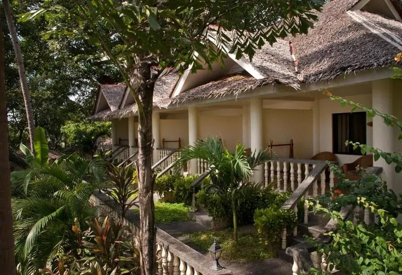 スタンダードバンガロー, Easy Diving And Beach Resort