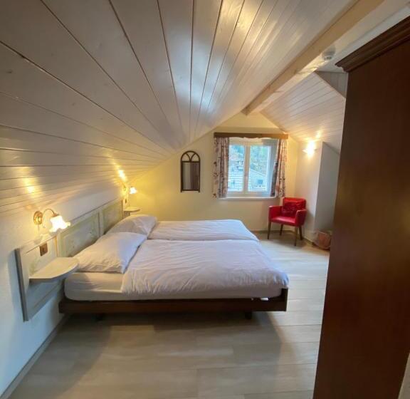 四人标准间, Antico