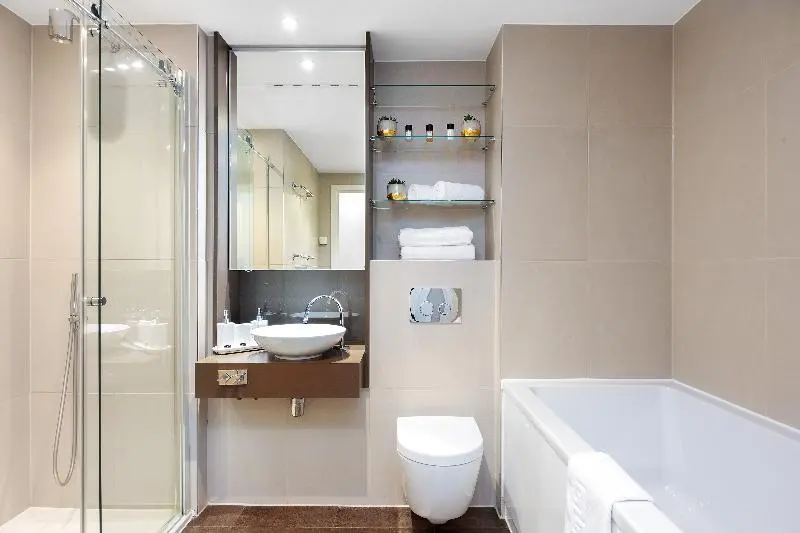 デラックスルーム, Reddoorz Premium At The Grand Peninsula Suites