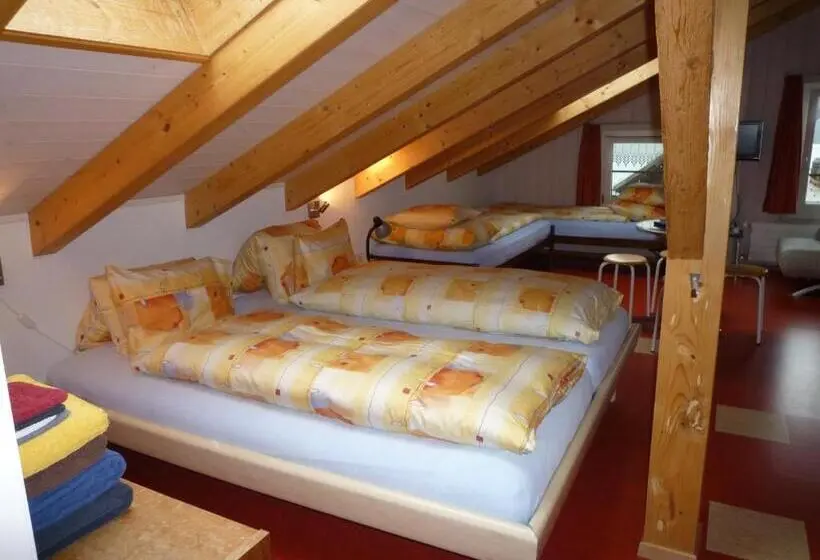 ファミリールーム, Esthers Guesthouse