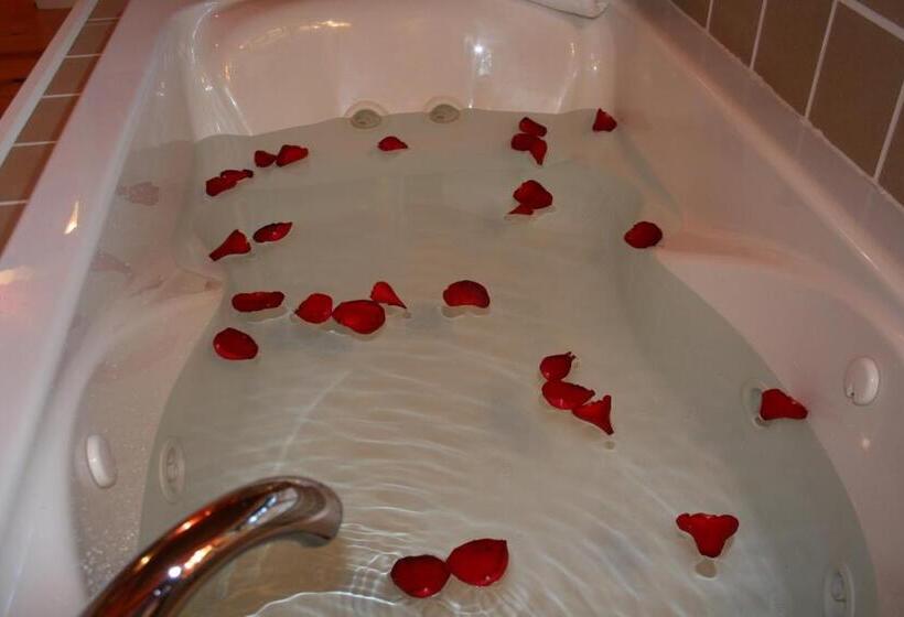 غرفة قياسية سرير كينج, Tiffany S Bed And Breakfast