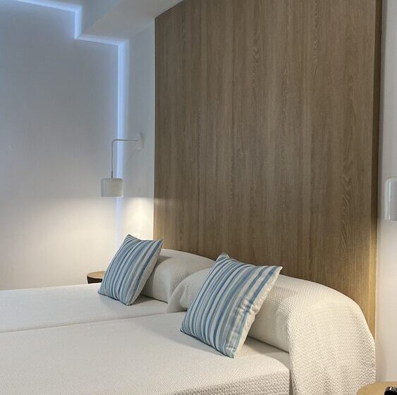 2 Bedroom Superior Apartment