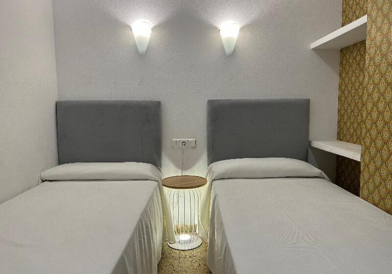 דירת חדר, Poniente Playa Apart