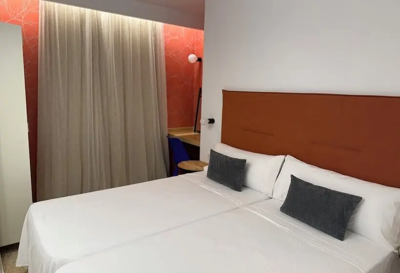 آپارتمان 2 خوابه با بالکن, Aparthotel Boutique Poniente Playa