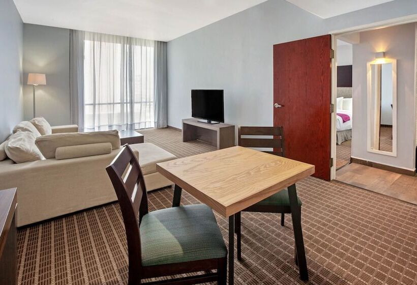 Люкс Вид на Город, CHN Hotel Monterrey Centro, Trademark Collection by Wyndham