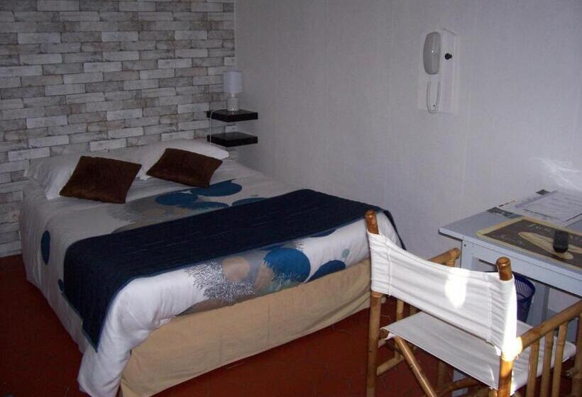 غرفة قياسية فردية, Auberge Cocagne