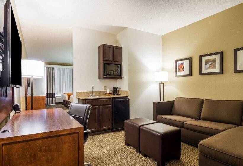 جناح, Comfort Suites