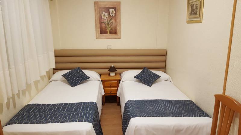 스탠다드 룸, Cuatro Canos