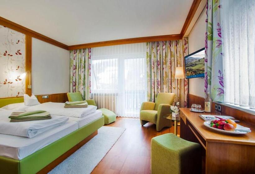Номер Стандарт с Балконом, Flair Hotel Adlerbad