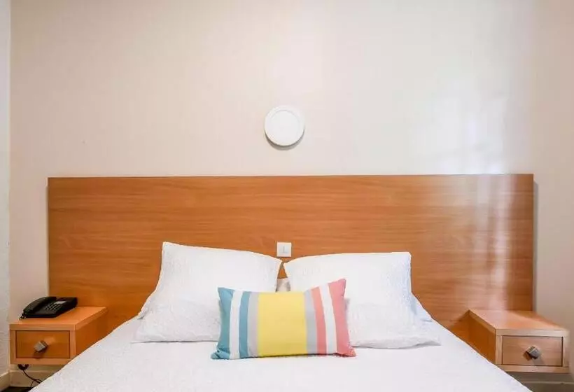 スタンダードルーム, Hôtel Val Flores Logis