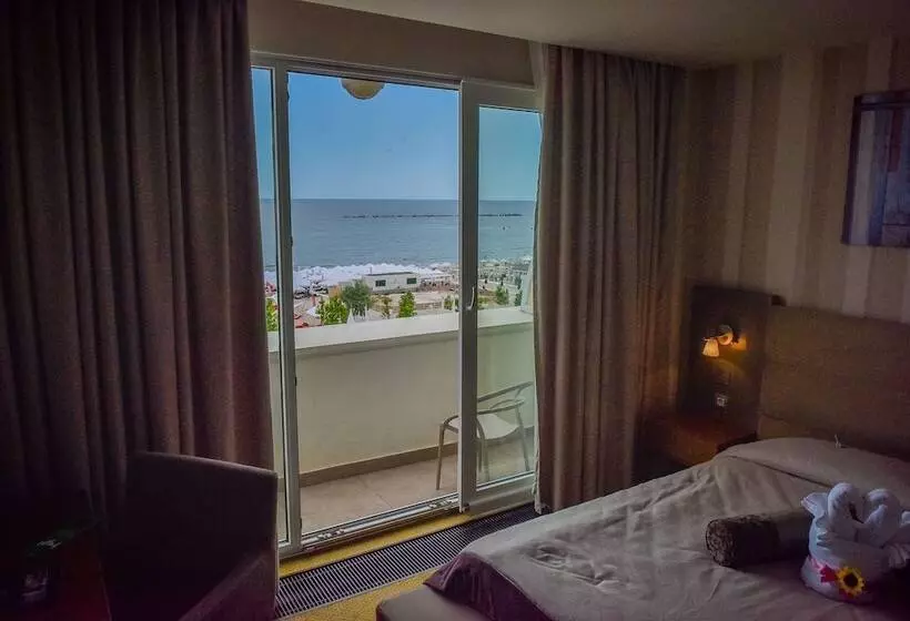 اتاق استاندارد با چشمانداز دریا, Iaki Conference & Spa