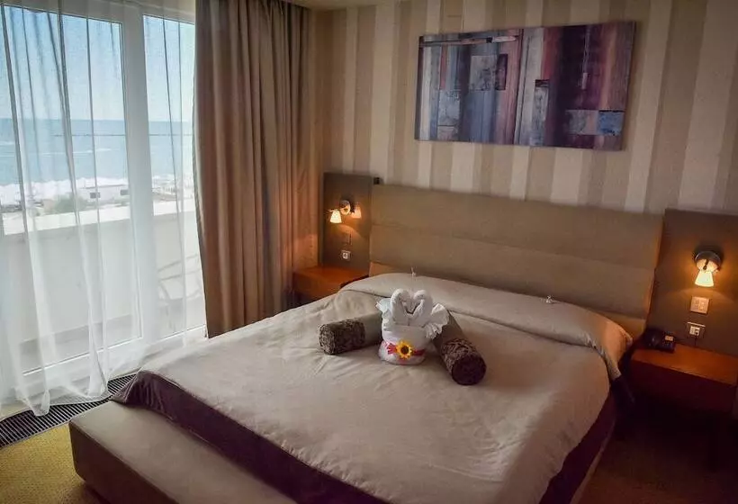 اتاق استاندارد با چشمانداز دریا, Iaki Conference & Spa