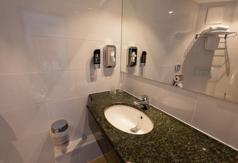 اتاق خانوادگی, Lifehotel Vienna Airport