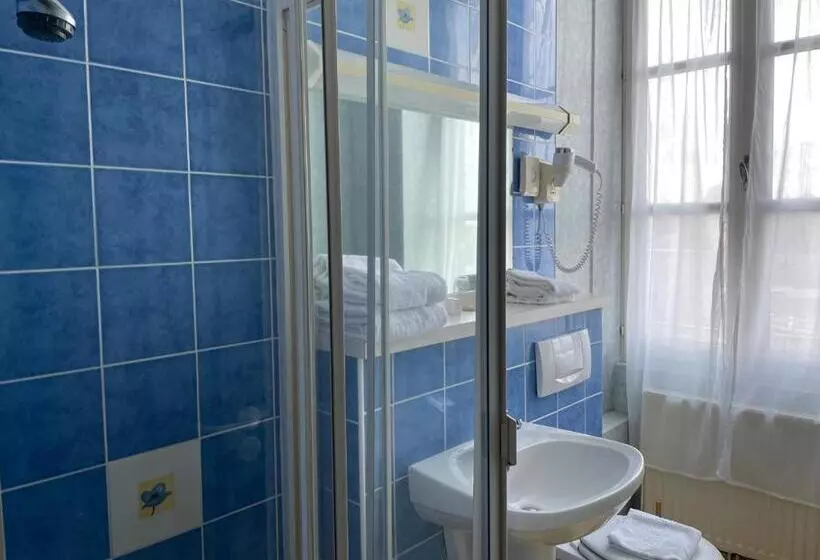 اتاق استاندارد یک نفره, Logis Hôtel De La Tête Noire