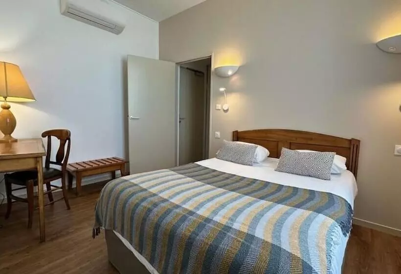 اتاق استاندارد, Logis Hôtel De La Tête Noire