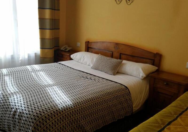 Háromágyas Standard Szoba, Logis Hôtel De La Tête Noire