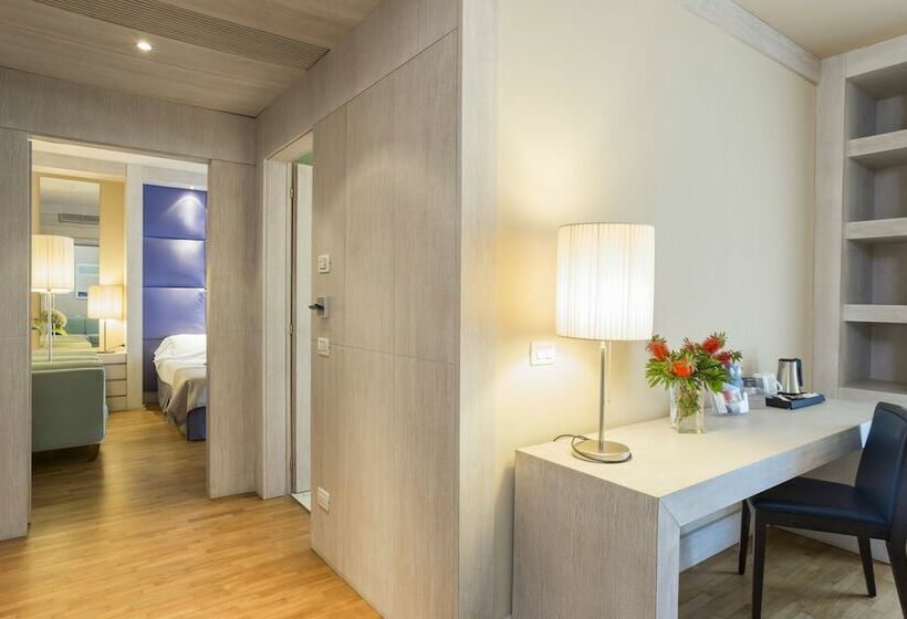Полулюкс, Th Tirrenia   Green Park Resort