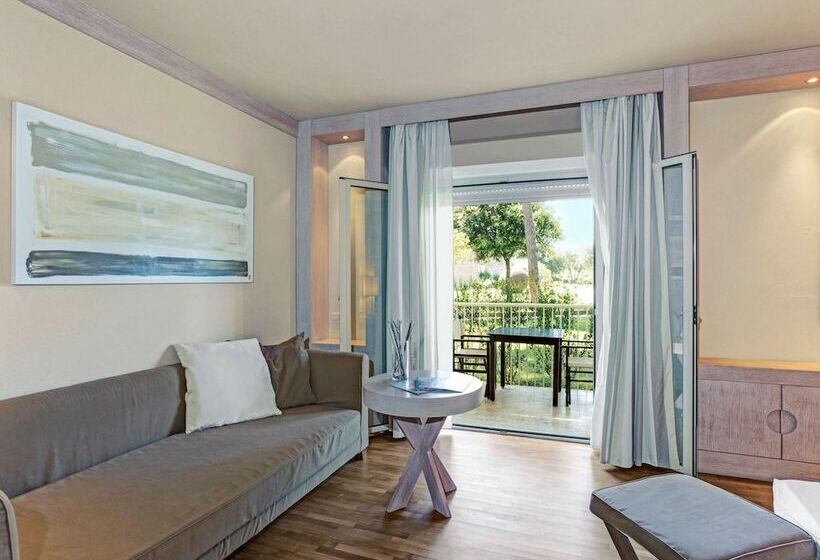 豪华三人间, Th Tirrenia   Green Park Resort