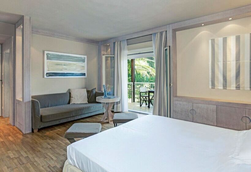 豪华三人间, Th Tirrenia   Green Park Resort