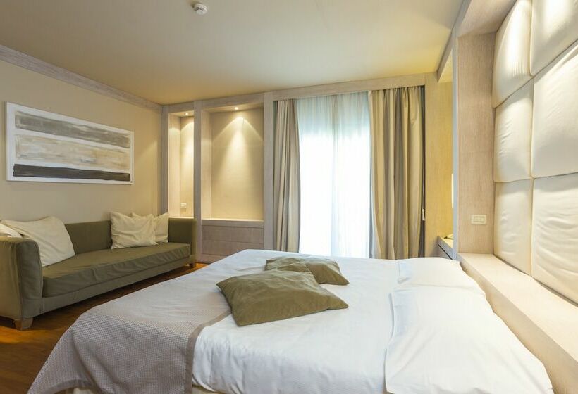 Номер Deluxe, Th Tirrenia   Green Park Resort
