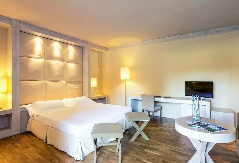 Deluxe-huone, Th Tirrenia   Green Park Resort
