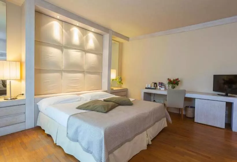 Deluxe-huone, Th Tirrenia   Green Park Resort