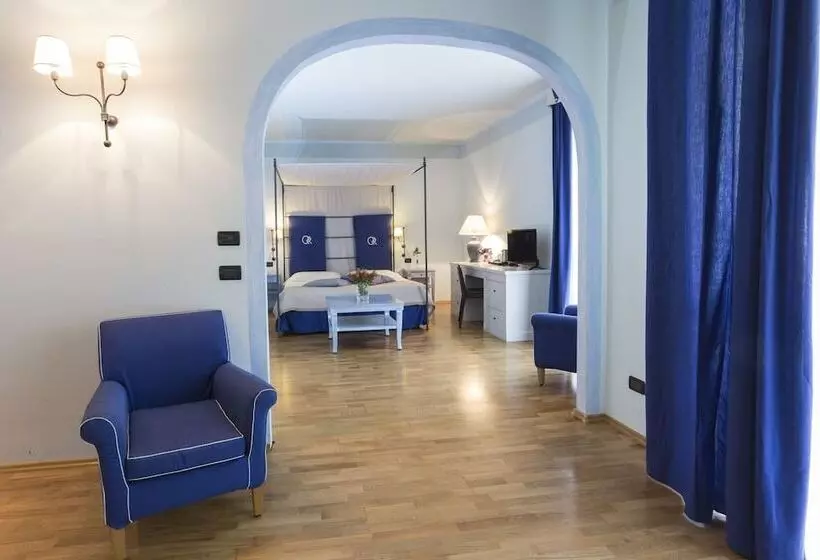 Deluxe Neljän Hengen Huone, Th Tirrenia   Green Park Resort