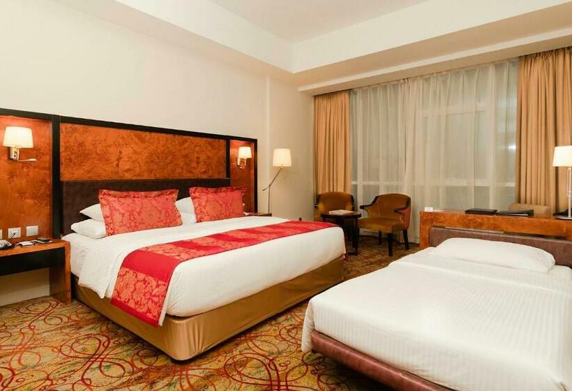 اتاق سوپریور با تخت بزرگ, Millennium Airport Hotel Dubai
