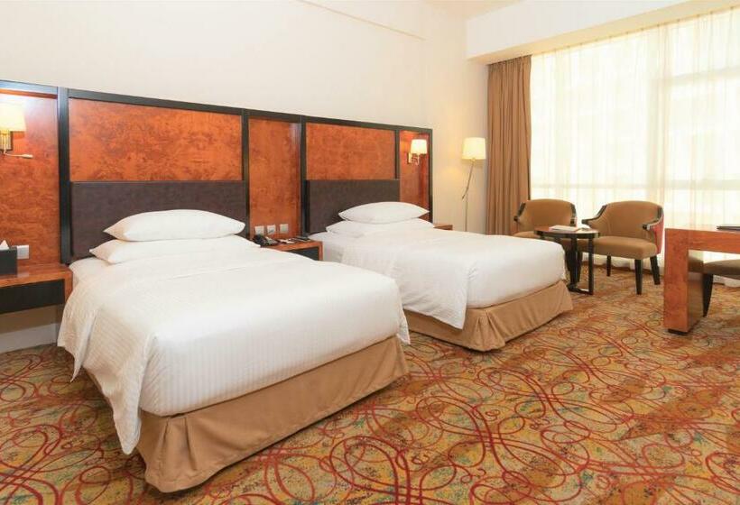 اتاق استاندارد با تخت بزرگ, Millennium Airport Hotel Dubai