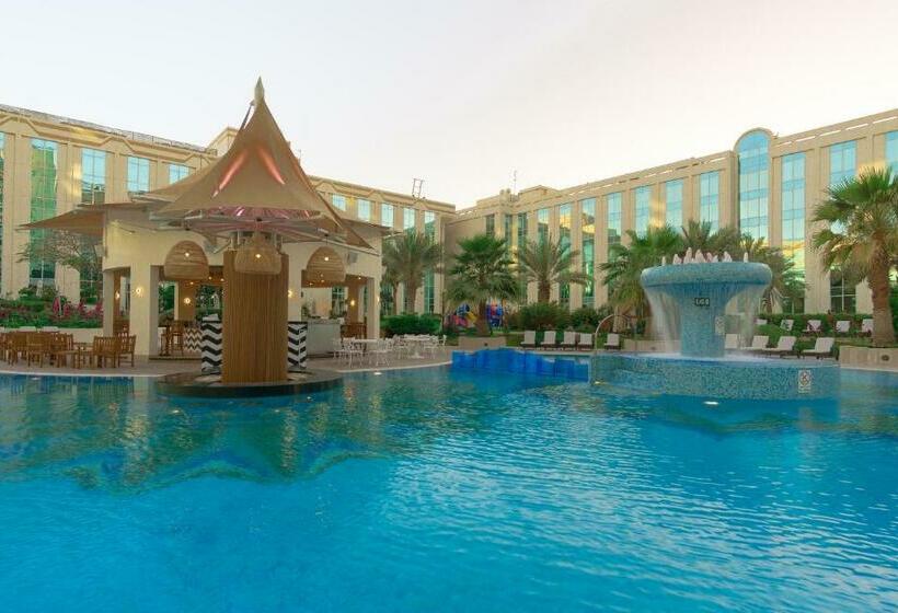 اتاق استاندارد با تخت بزرگ, Millennium Airport Hotel Dubai