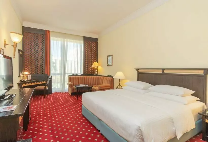 اتاق سوپریور با تخت بزرگ, Millennium Airport Hotel Dubai