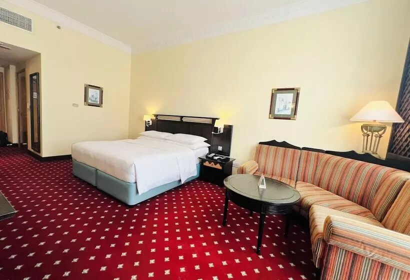 اتاق لوکس, Millennium Airport Hotel Dubai