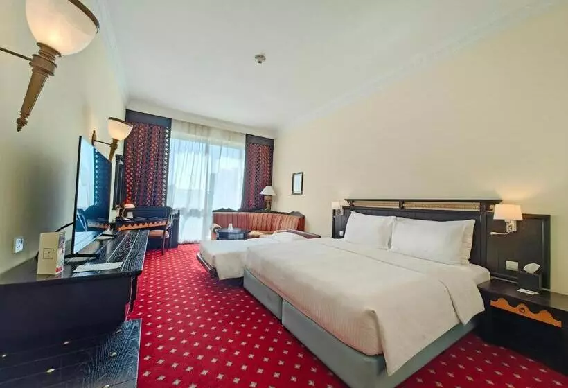 اتاق لوکس با تخت بزرگ, Millennium Airport Hotel Dubai