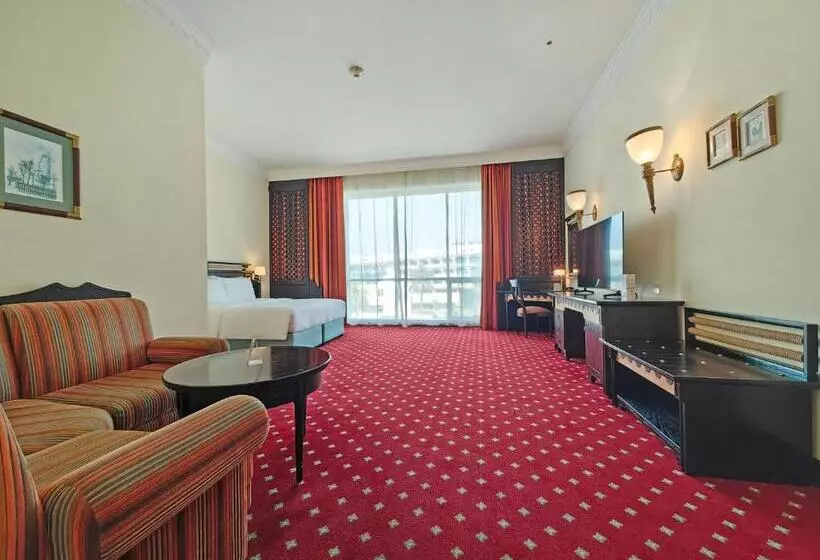 اتاق لوکس با تخت بزرگ, Millennium Airport Hotel Dubai