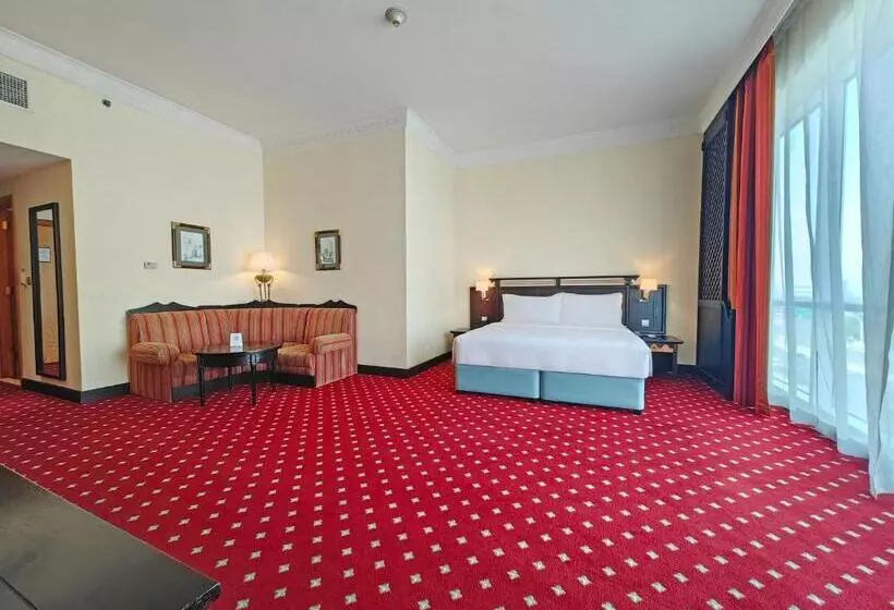 اتاق لوکس با تخت بزرگ, Millennium Airport Hotel Dubai