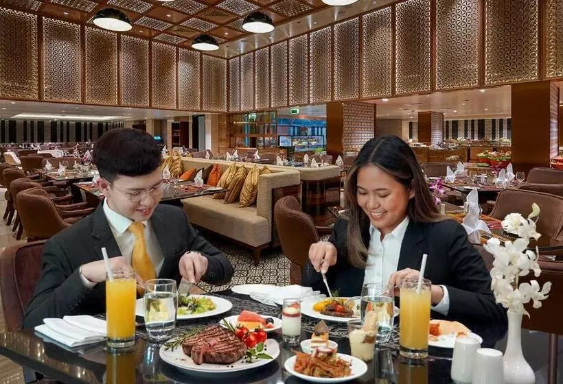 اتاق سوپریور با تخت بزرگ, Millennium Airport Hotel Dubai