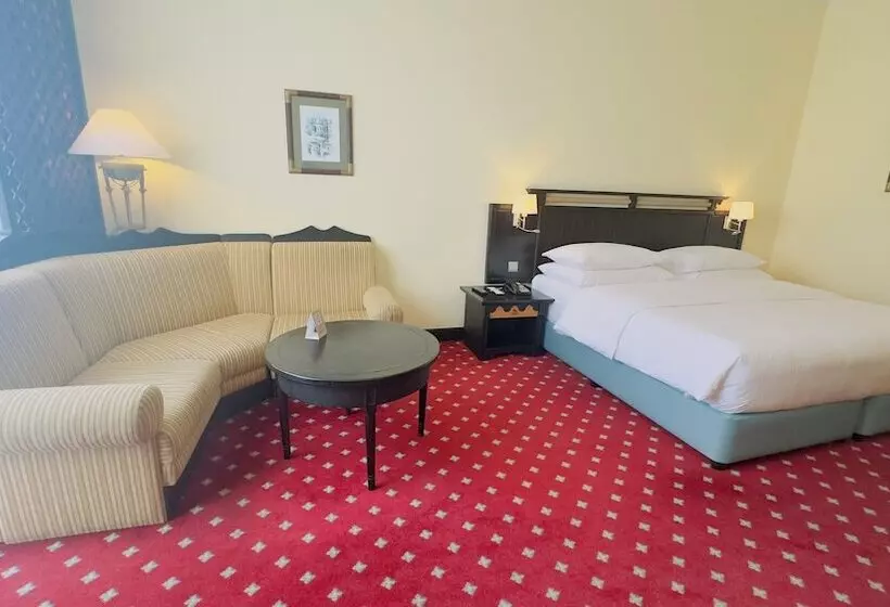 اتاق لوکس, Millennium Airport Hotel Dubai