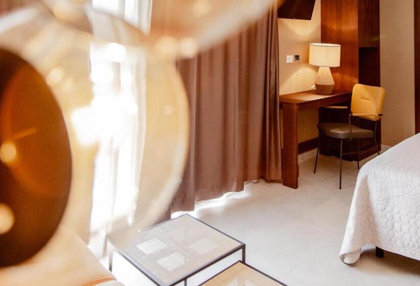 סוויטת ג'וניור עם טרסה, Albergo Il Giardino