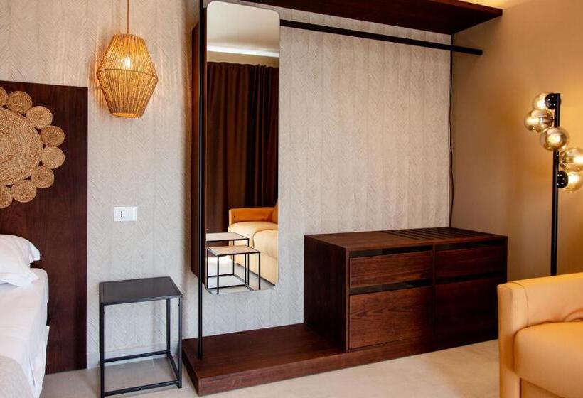 סוויטת ג'וניור עם טרסה, Albergo Il Giardino