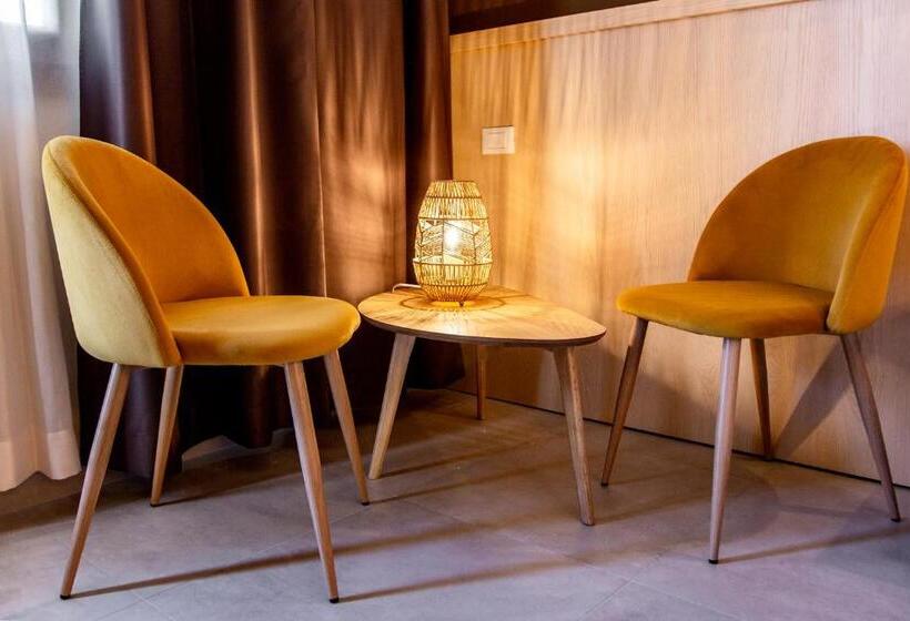 סוויטת ג'וניור, Albergo Il Giardino