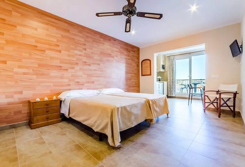 استودیوی استاندارد, Apartamentos Blancala