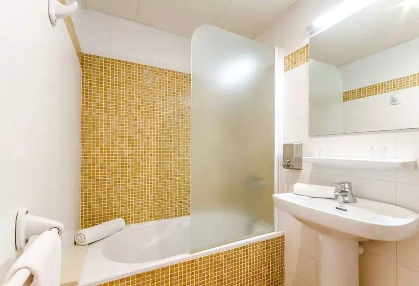 استودیوی استاندارد, Apartamentos Blancala