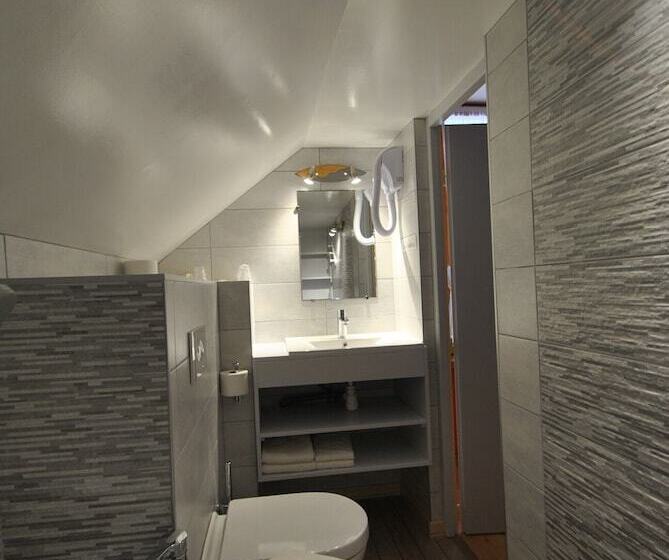 חדר קומפורט, Auberge Du Hérisson